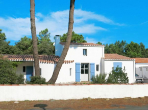 Holiday Home Les Brisans - TSM518